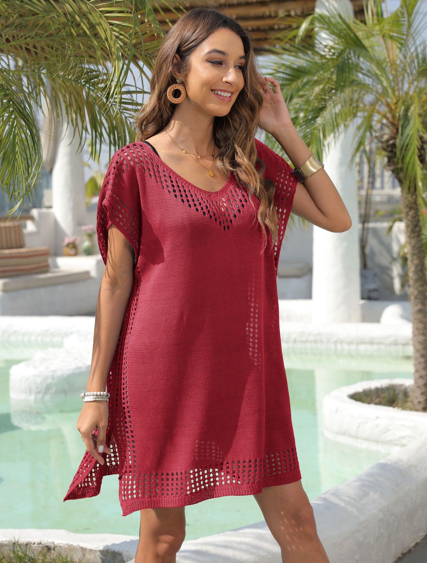Robe bohème rouge en maille ajourée, idéale pour l'été près de la piscine