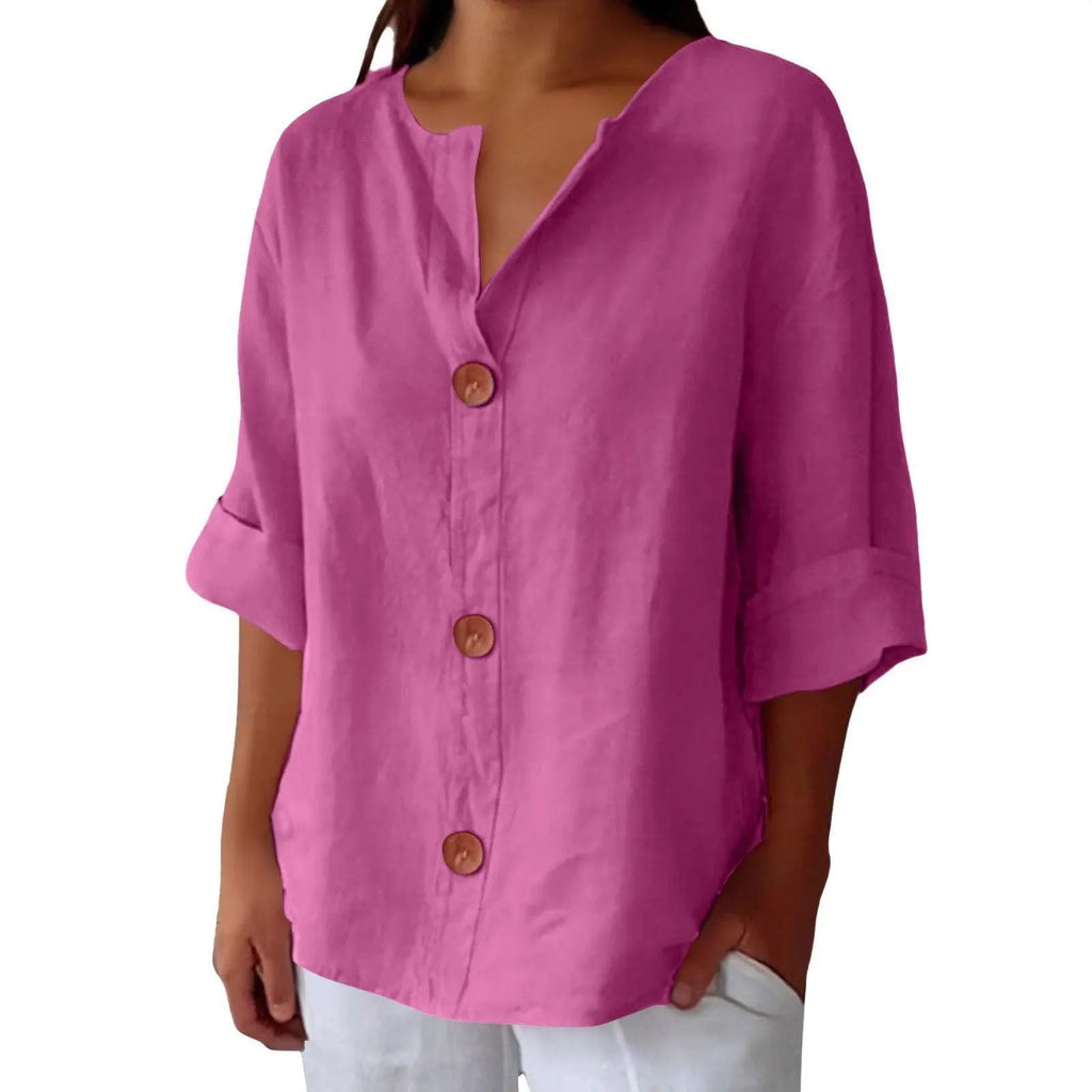Blouse rose vif à boutons bois, manches 3/4, style féminin et décontracté