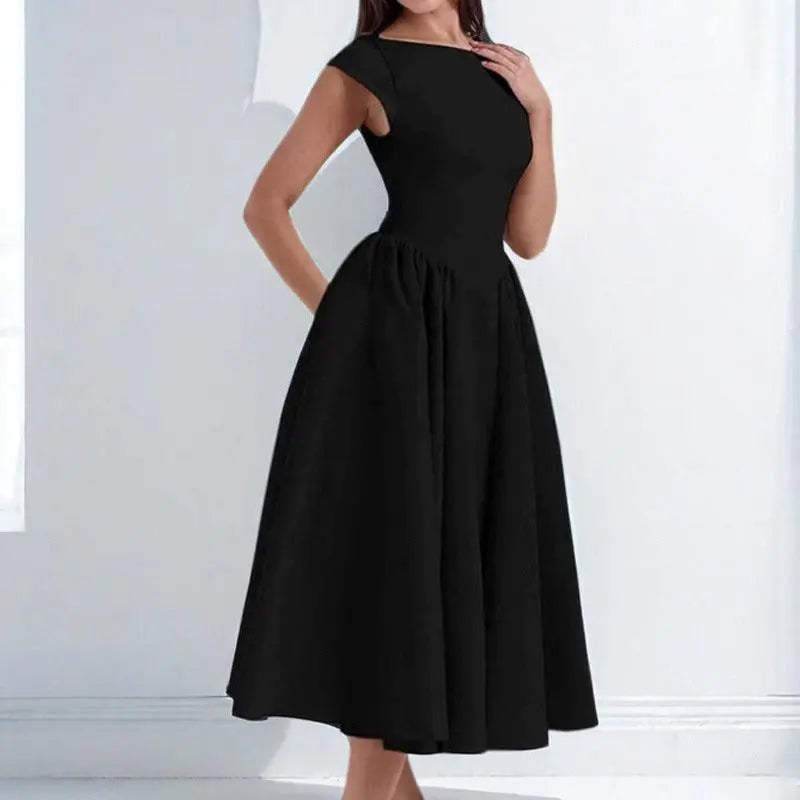 Robe noire élégante à manches courtes et taille cintrée, style féminin pour toutes occasions