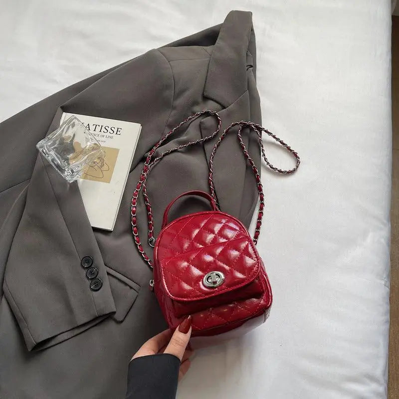 5344f95d-c7e8-4399-ac47-eb40b6210fda - elegance intemporel