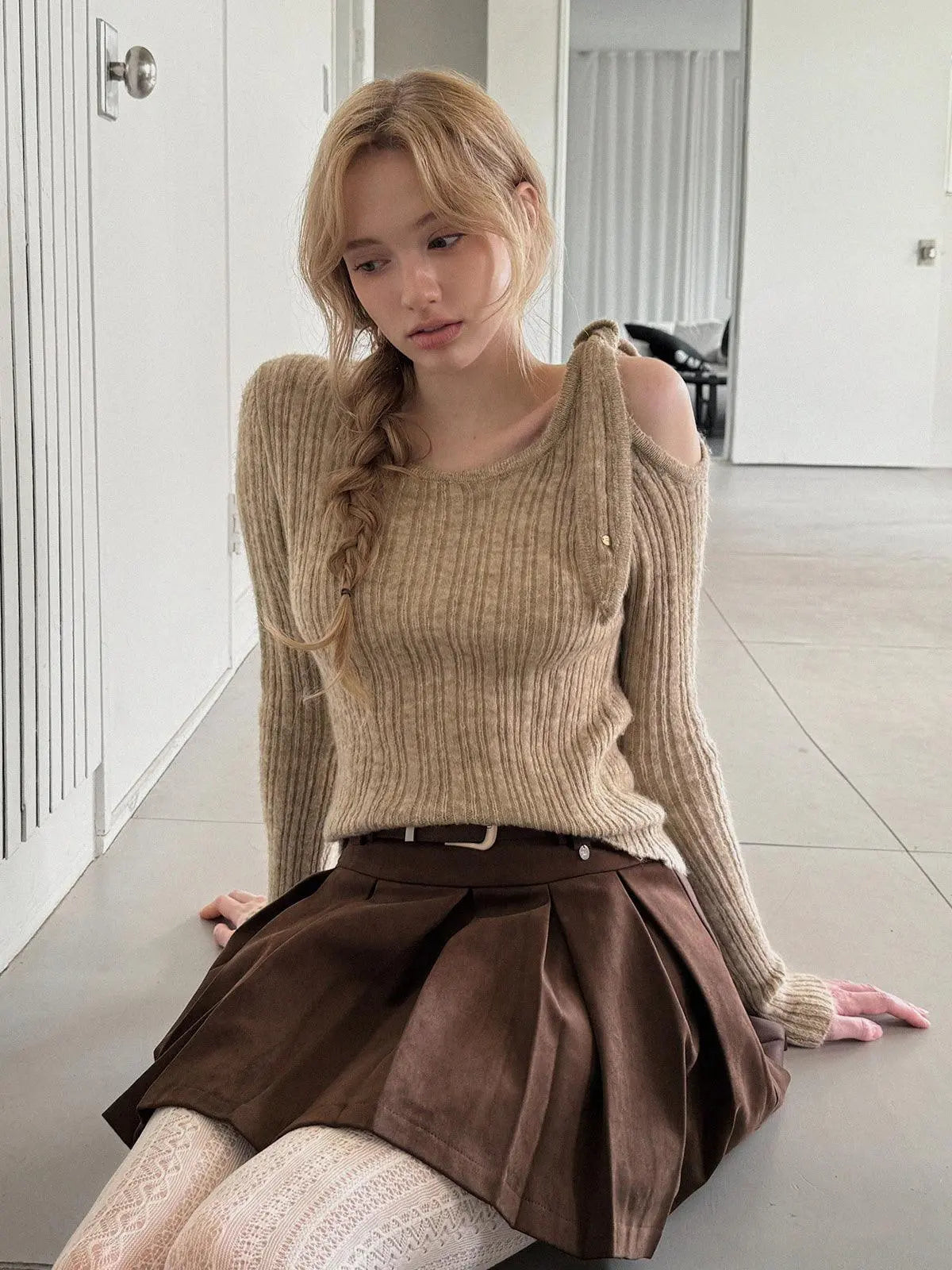 [TWEE] Bohe Shoulder Cut-Out Strap Knit Top-0
