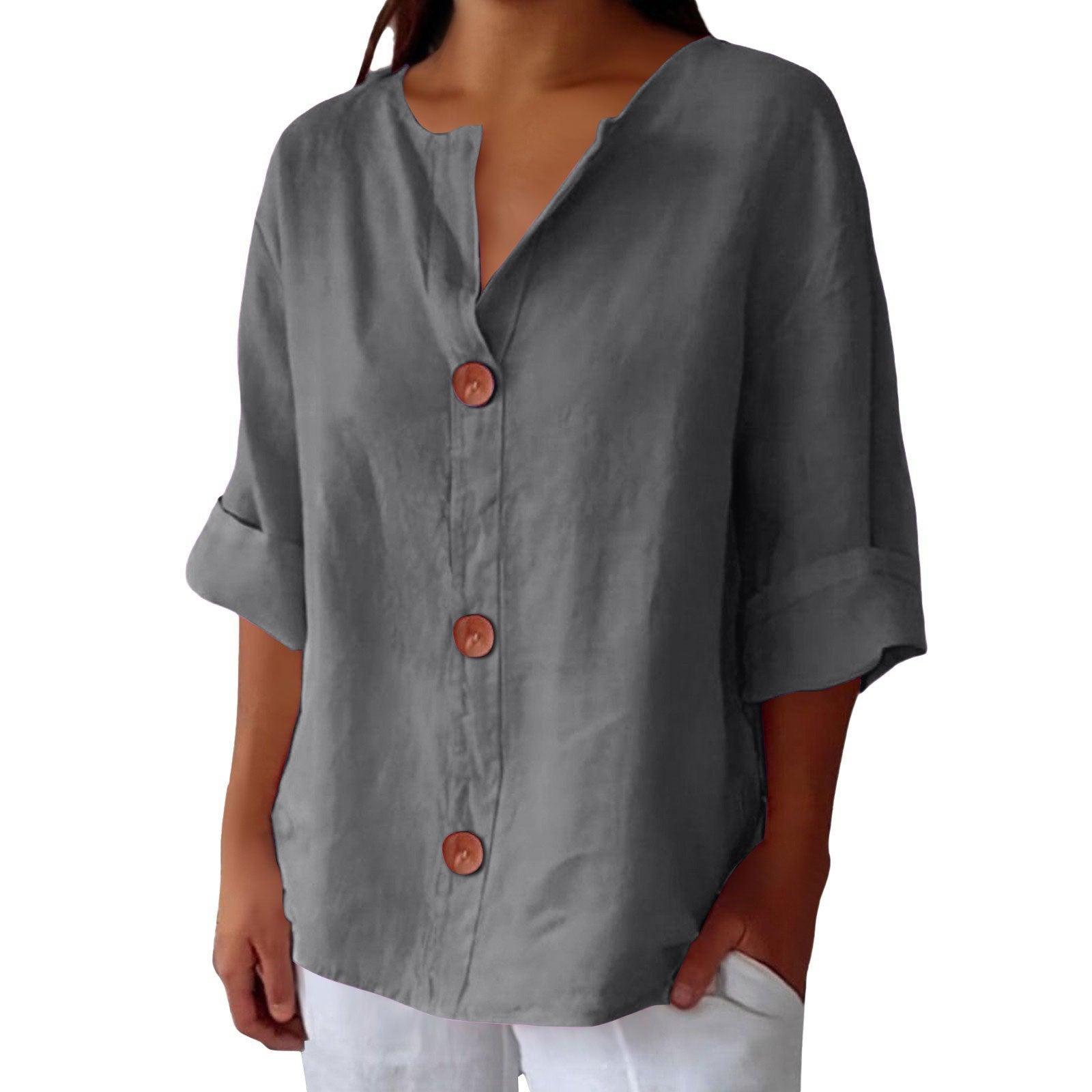 Blouse grise à boutons marron, manches 3/4, col V, style bohème féminin