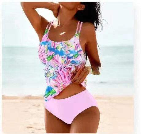 Maillot de bain deux pièces floral et rose pour plage, mode féminine été