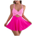 Robe rose fluo à découpes et jupe évasée, mode féminine tendance
