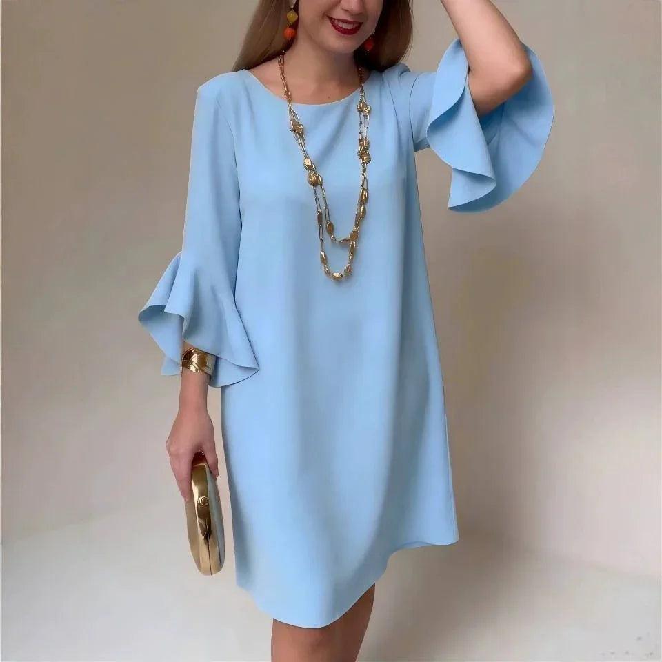 Robe bleu clair à manches volantées, style féminin élégant, idéale pour toutes les occasions