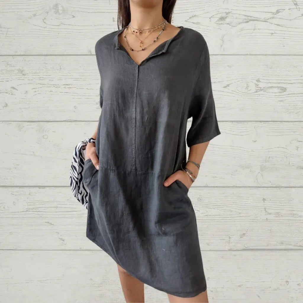Robe bohème verte claire à broderies florales, manches courtes, taille élastiquée, style féminin élégant