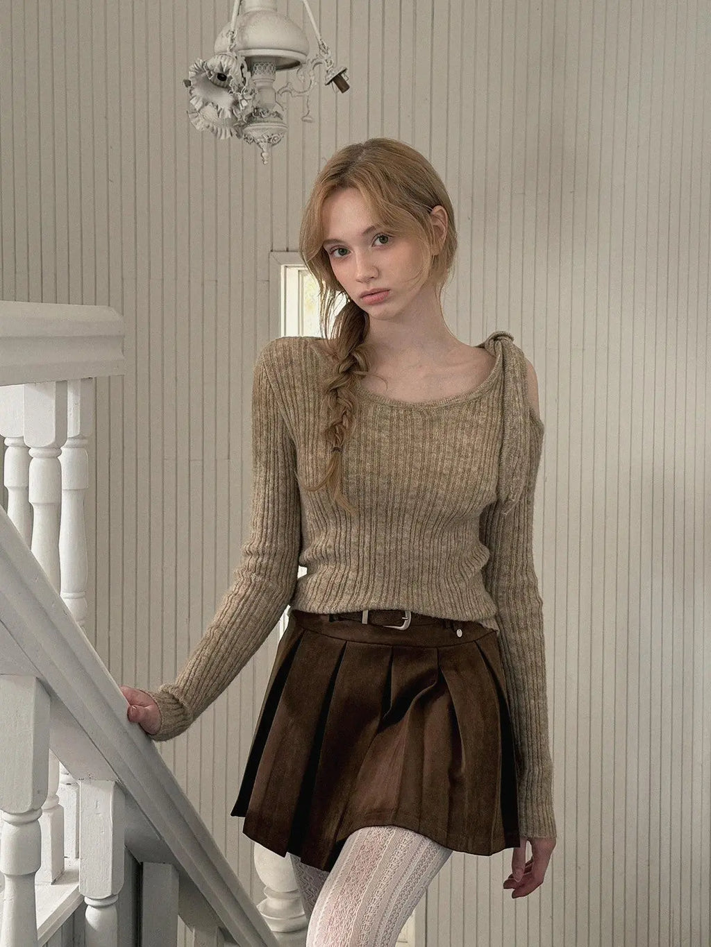 [TWEE] Bohe Shoulder Cut-Out Strap Knit Top-1