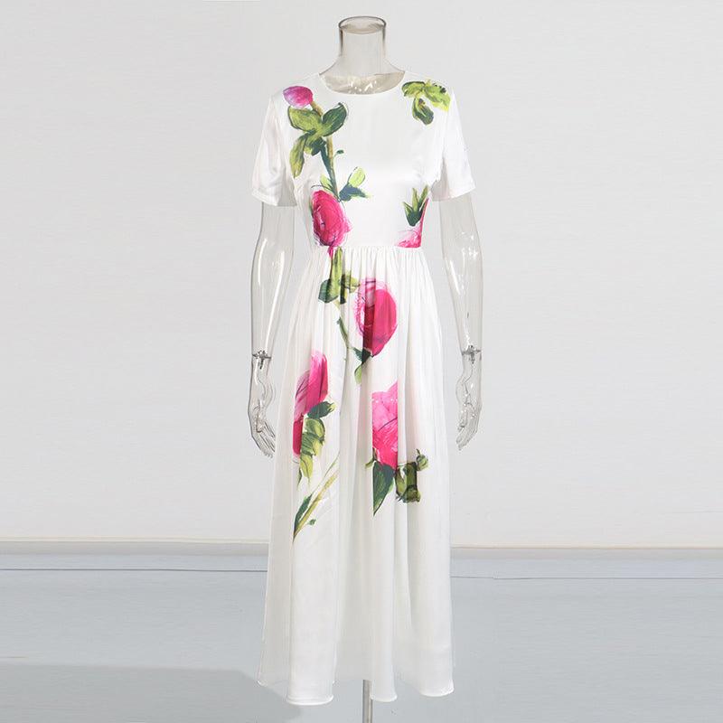 Robe bohème blanche à imprimé floral rose, manches courtes, taille élastiquée, style féminin élégant