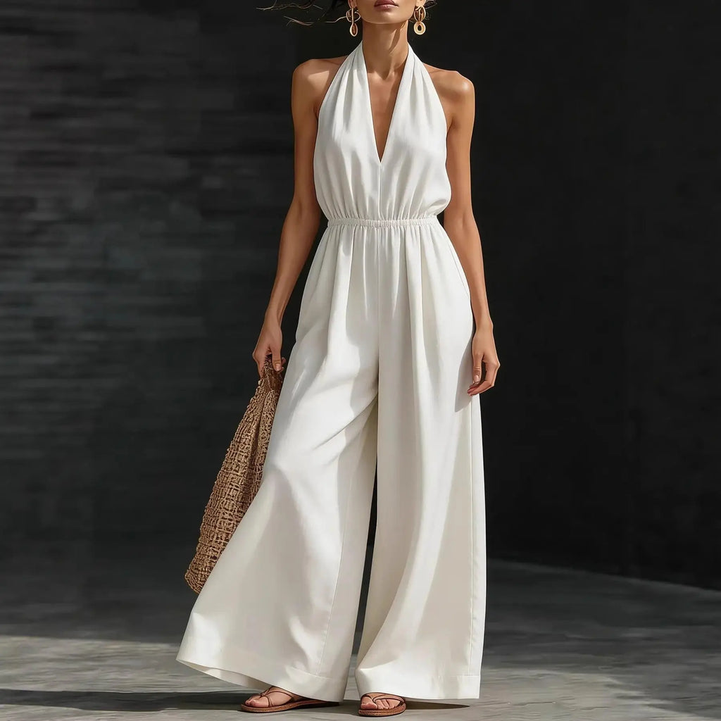 Combinaison blanche femme col halter et jambes larges, style élégant pour été